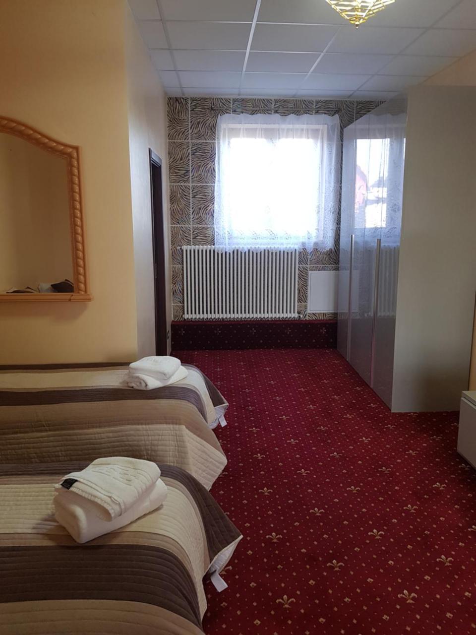 Liberty Junior Apartment Făgăraş Екстериор снимка