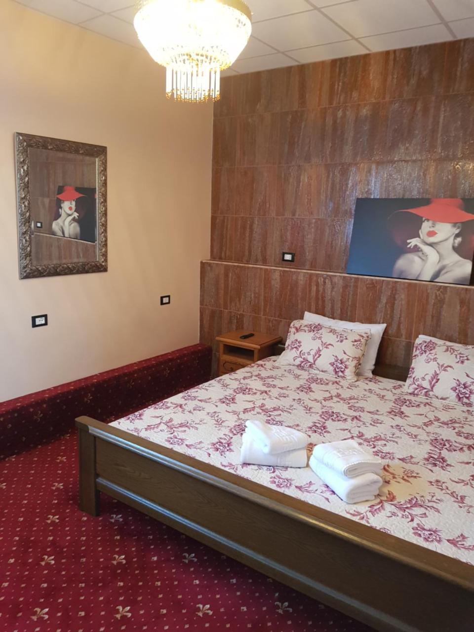 Liberty Junior Apartment Făgăraş Екстериор снимка